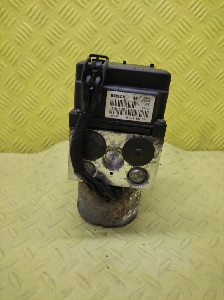 фото №5, Toyota corolla e12 kombi 2.0 d4d насос abs 0273004571