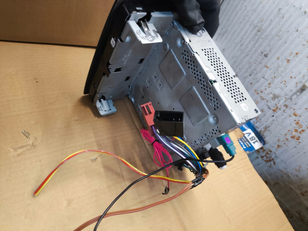 Fiat doblo радіо заводський fiat doblo 2 07357115850 радіопрогравач ? в Україні