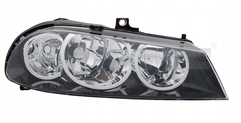 фото №1, Nowa права лампа alfa romeo 156 з lat 03-05