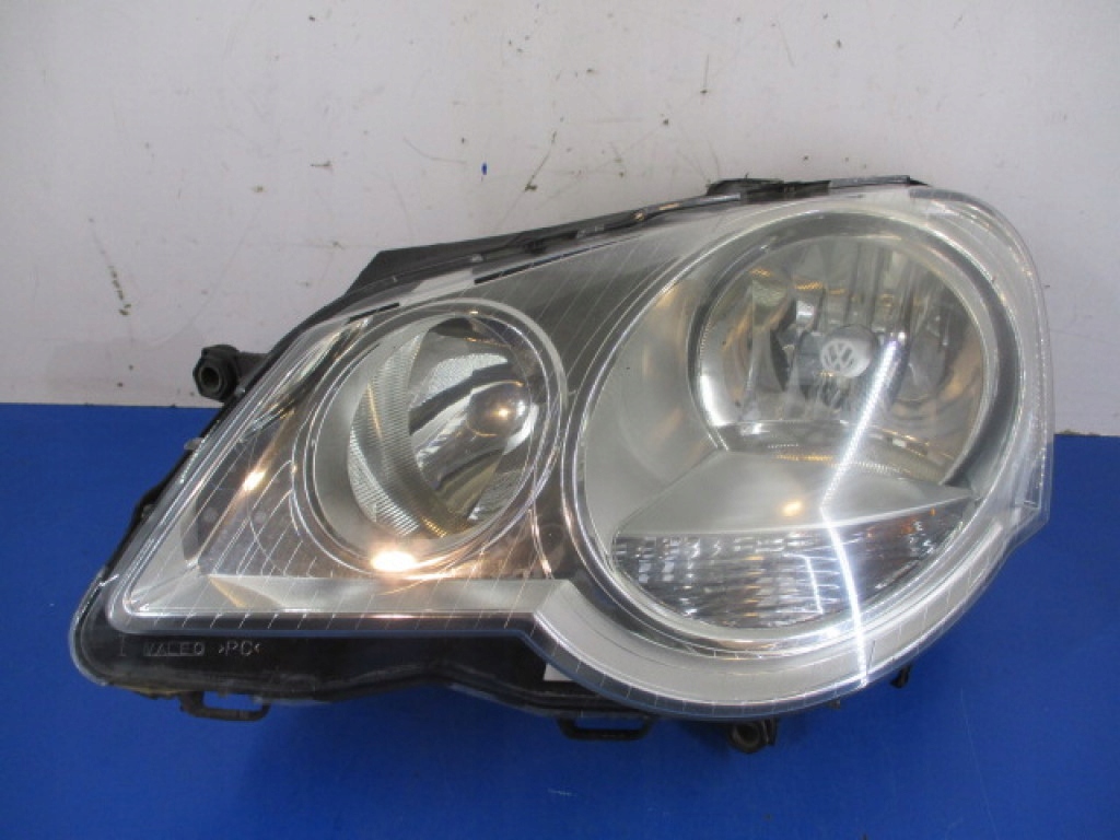 фото №1, Vw polo 9n lift лампа фара левый перед valeo 6q1941007at
