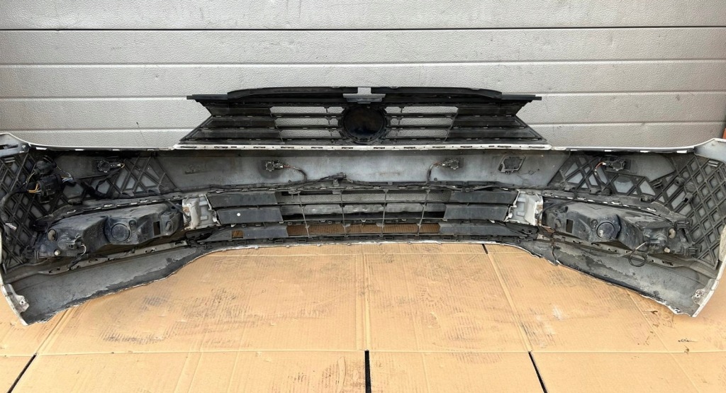 фото №9, Vw passat b8 2014-2019 бампер перед передній kompletny 4x pdc