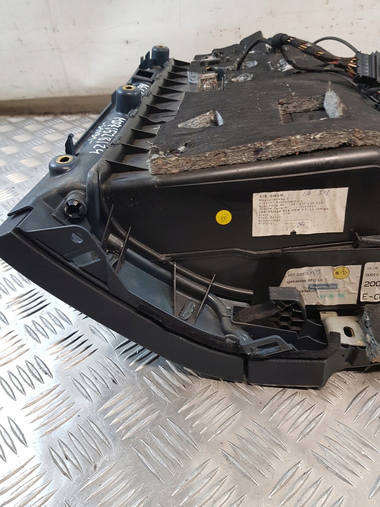 фото №7, Audi a6 c6 бардачок пасажира 4f1857035 + чейнджер