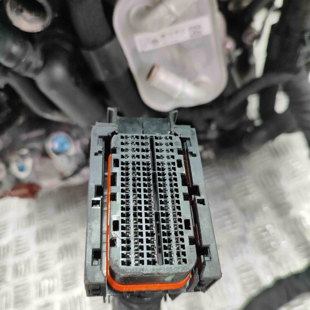 фото №9, Двигатель vw golf viii cd1 dtu 31693390 2.0l 147kw 2021