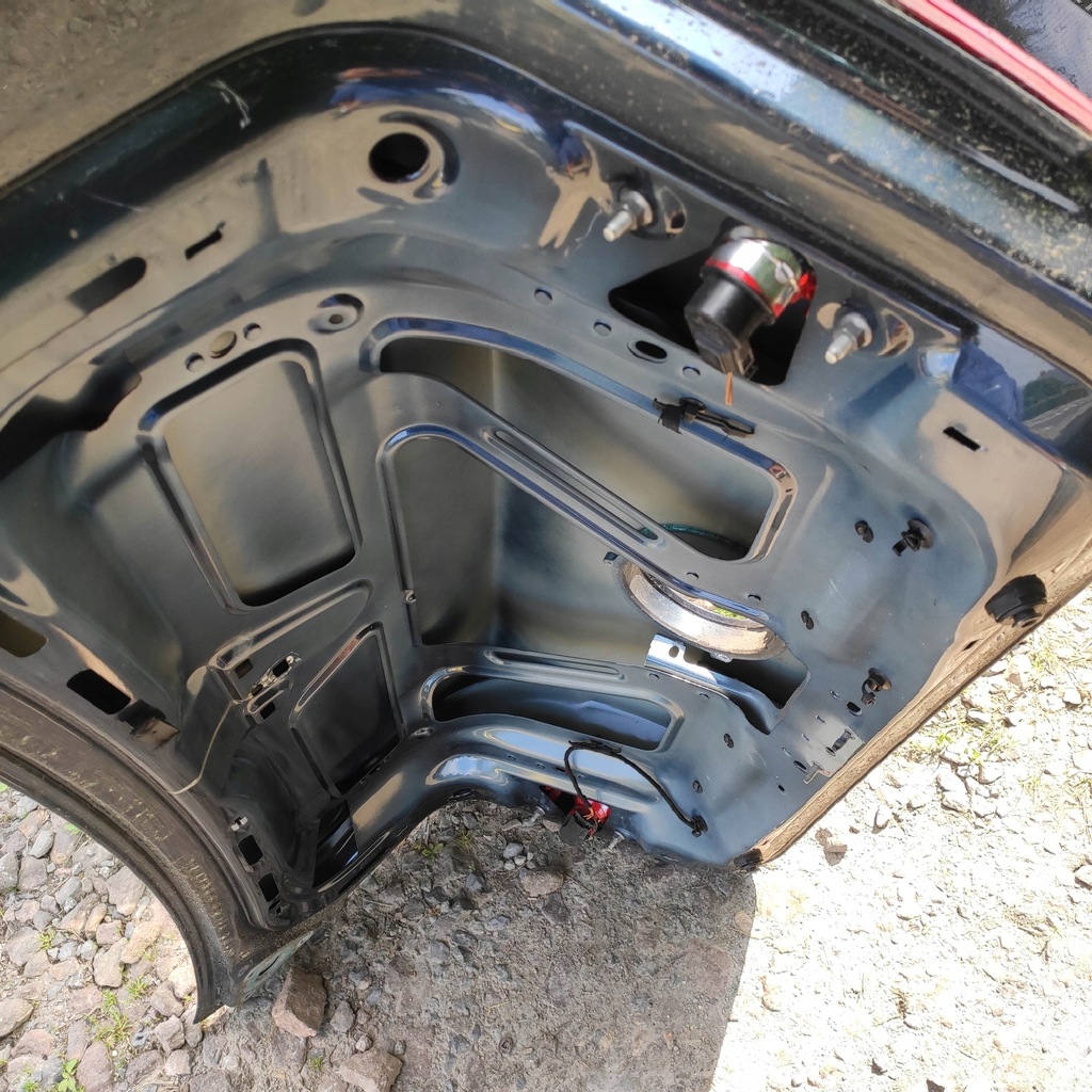 фото №8, Крышка багажника багажника задняя vw passat b6