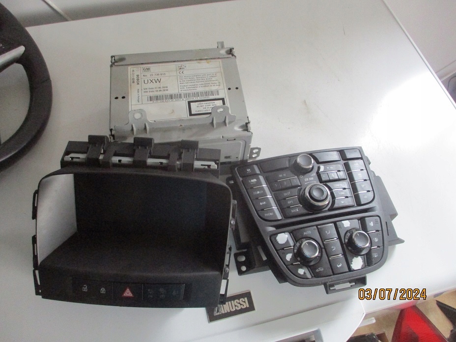 фото №1, Opel astra j iv радіо навігація комплектна 95196687