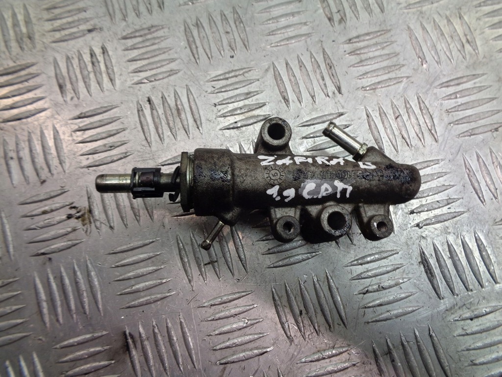 фото №1, Розподільник пального opel zafira b 1.9 cdti