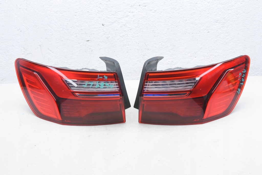 фото №8, Audi a4 b9 lift kombi лампа права задня w крила