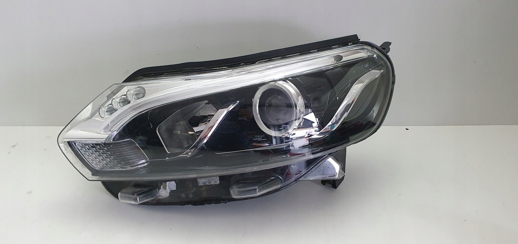 фото №1, Toyota proace лампа левая bi ксенон led 9808589980