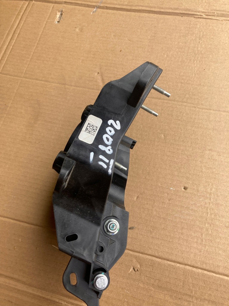 фото №5, Peugeot 2008 ii кронштейн podału гальма 9829474380