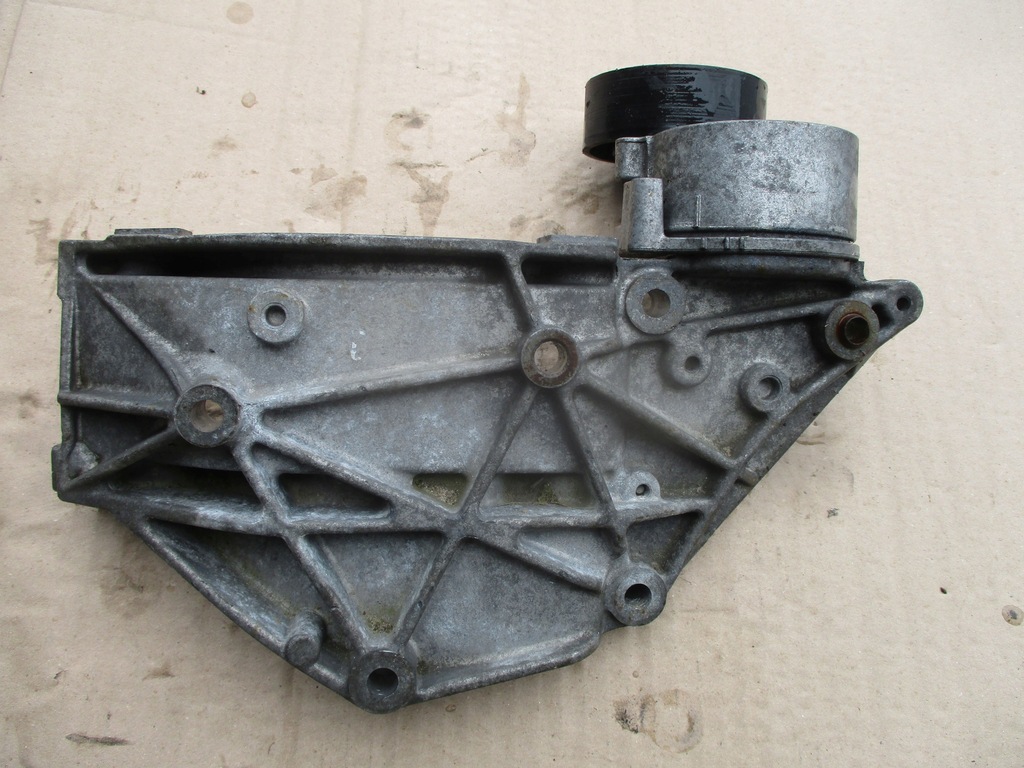 фото №5, Кронштейн генератора 9682367380 peugeot expert 2.0hdi