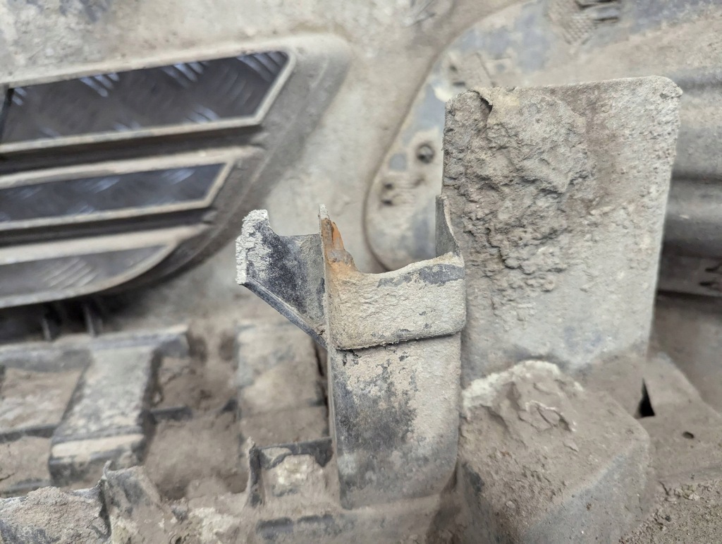 фото №16, Ford transit courier 2014-2018 бампер перед передний