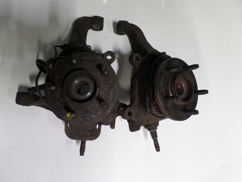 фото №1, Jeep cherokee liberty kj ступица поворотный кулак передняя