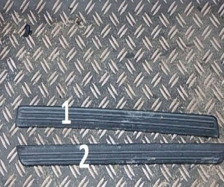 Купити Toyota rav4 2 00-06 права ліва накладка на поріг поріг