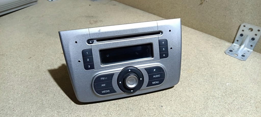 Купить Alfa romeo mito радио заводской 1560990530