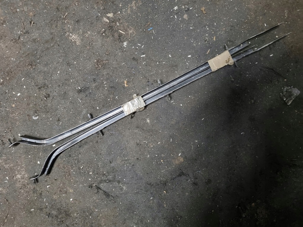 фото №1, Направляющая дверь задняя góra левая правая toyota previa