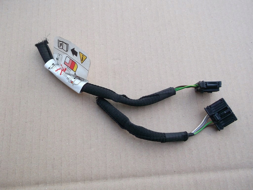 фото №1, Peugeot 2008 штекер лампы задняя