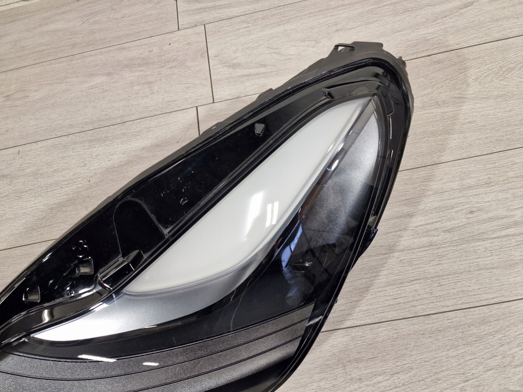 фото №2, Tesla model 3 lift лампа передняя левая led