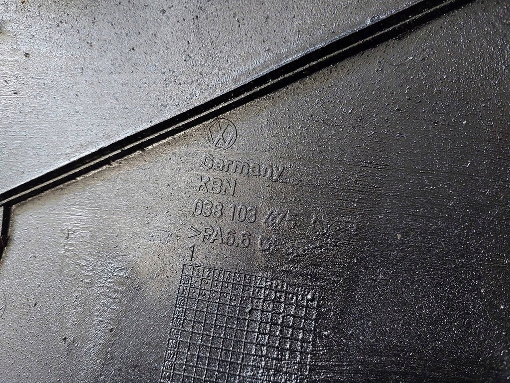 фото №9, Кришка клапанів volkswagen 038103475n 038103469