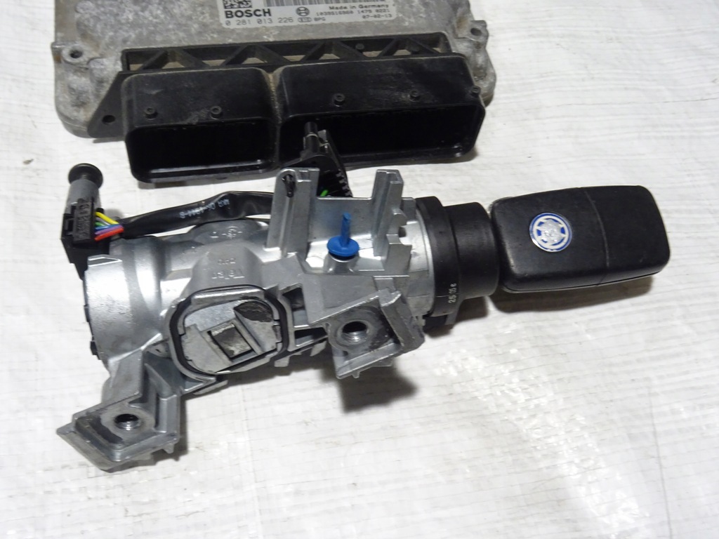 фото №7, Бортовой компьютер счетчик набор vw golf v 5 kombi jetta 1.9 tdi bxe 03g906021kh