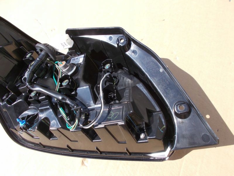 фото №5, Mitsubishi space star 2020- задняя правая лампа led