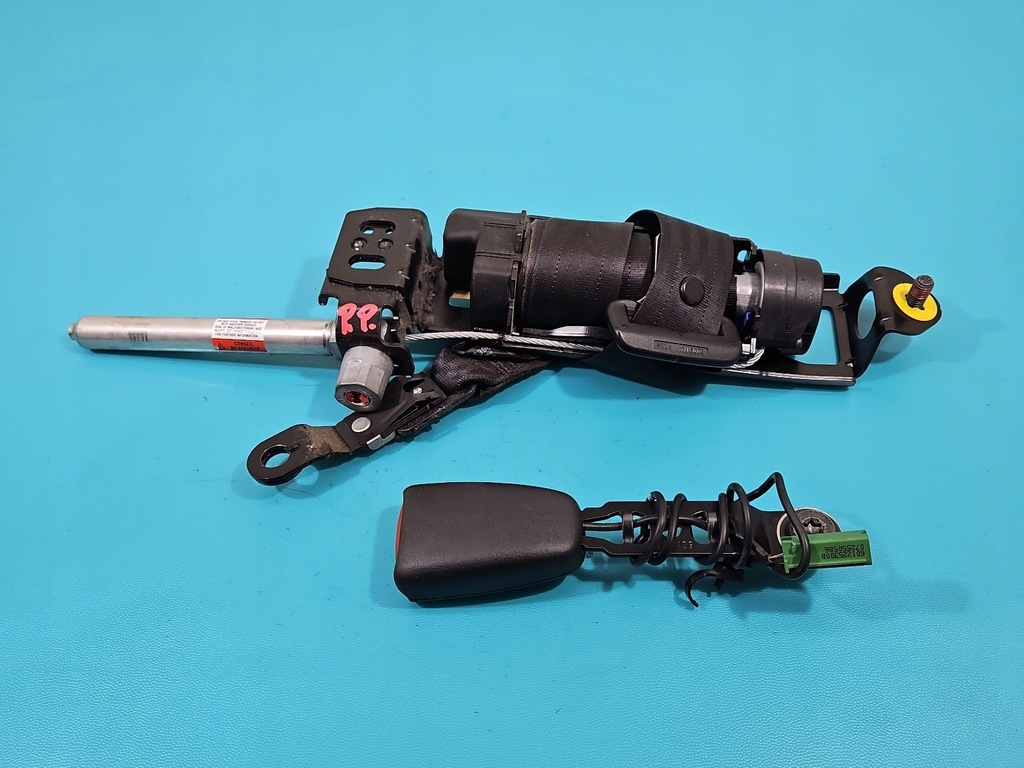 фото №2, Pas napnacz замок поперечина перед правий volvo v50 s40 ii