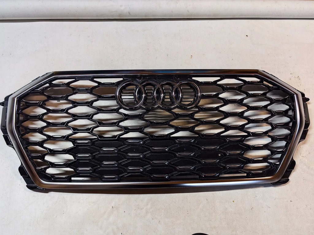 фото №1, Audi q3 83a s-line lift - решётка радиатора решётка радиатора b.ładna