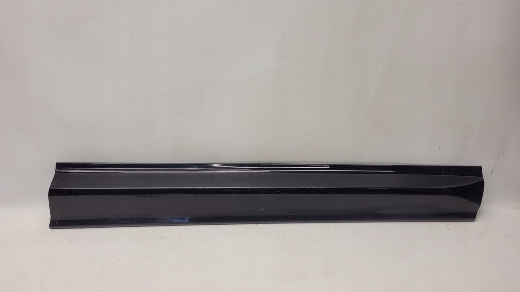 фото №1, Volvo xc60 ii молдинг дверь правая перед oryg.