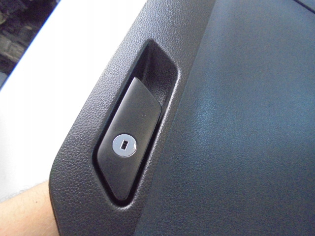 фото №6, Бардачок пассажира audi q3 ii 83a 22 rok