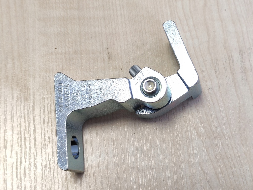 фото №3, Volkswagen оригінальний номер 8k0831402d петля двері