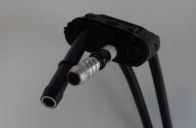 фото №8, Провода топливные трубки 4e0201544ba audi a8 d3