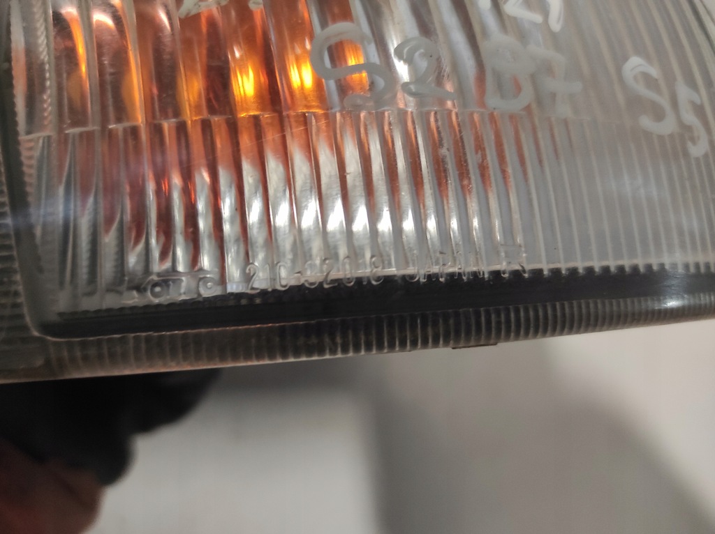 фото №5, Suzuki baleno поворотник правый поворотник