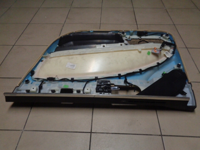 фото №14, Обшивка двері лівий перед vw phaeton шкіра