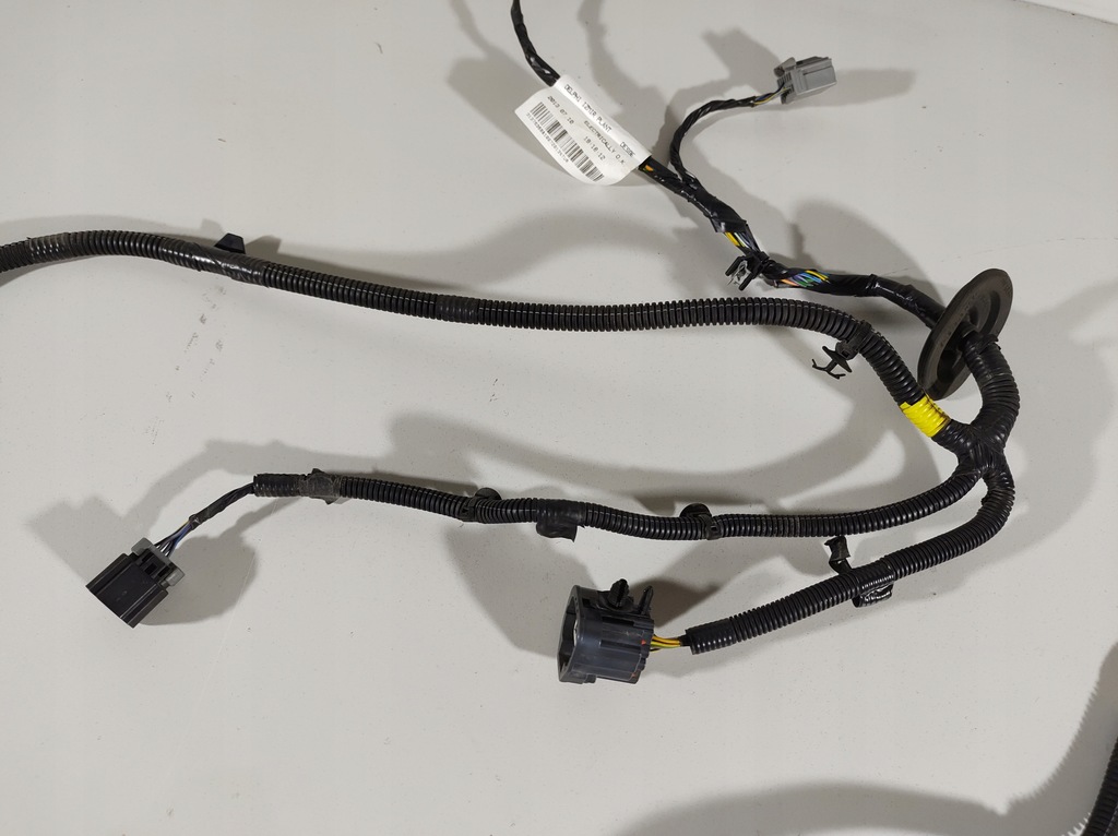 фото №10, Volvo v60 13r- электропроводка жгут бампера задняя