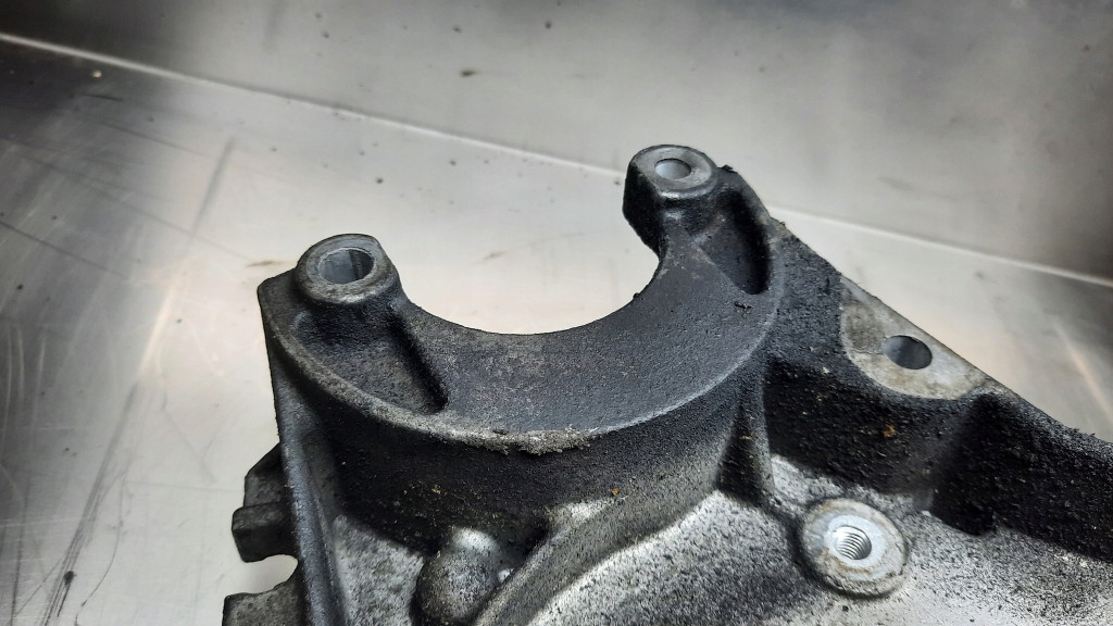 фото №14, Кронштейн двигуна 8200154164 renault espace iv 2.2 dci