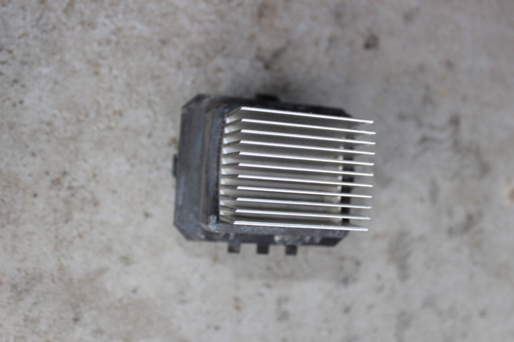 фото №2, Citroen c3 picasso резистор вентилятор