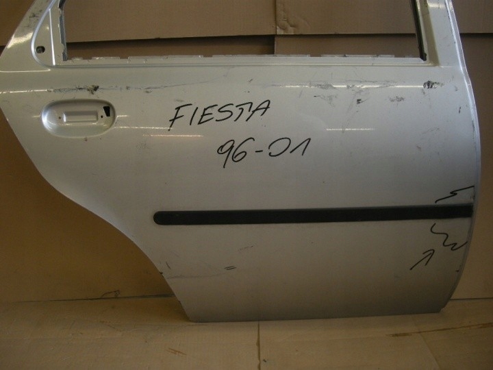 фото №4, Ford fiesta 1996 дверь правое задняя