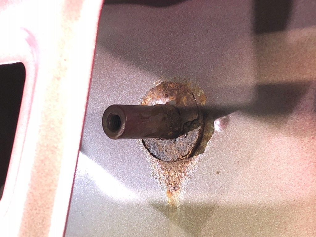 фото №7, Крышка багажника задняя toyota auris i хэтчбек 06-12