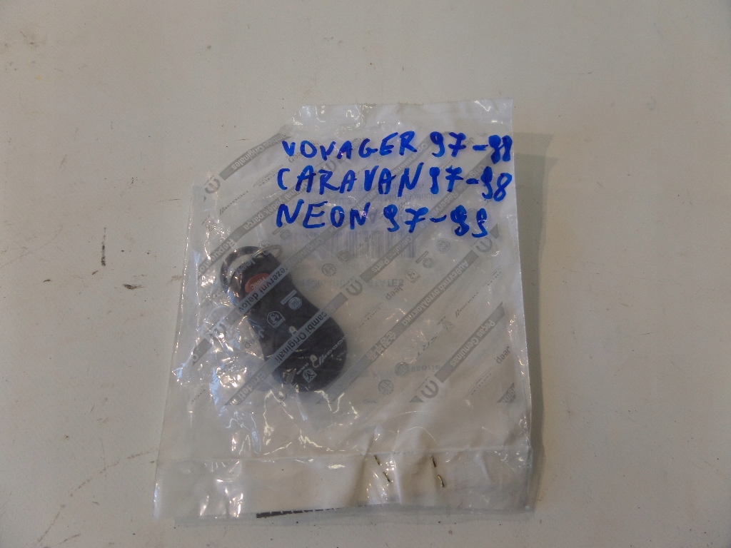 фото №5, Chrysler voyager 97-98 pilot 05014736aa