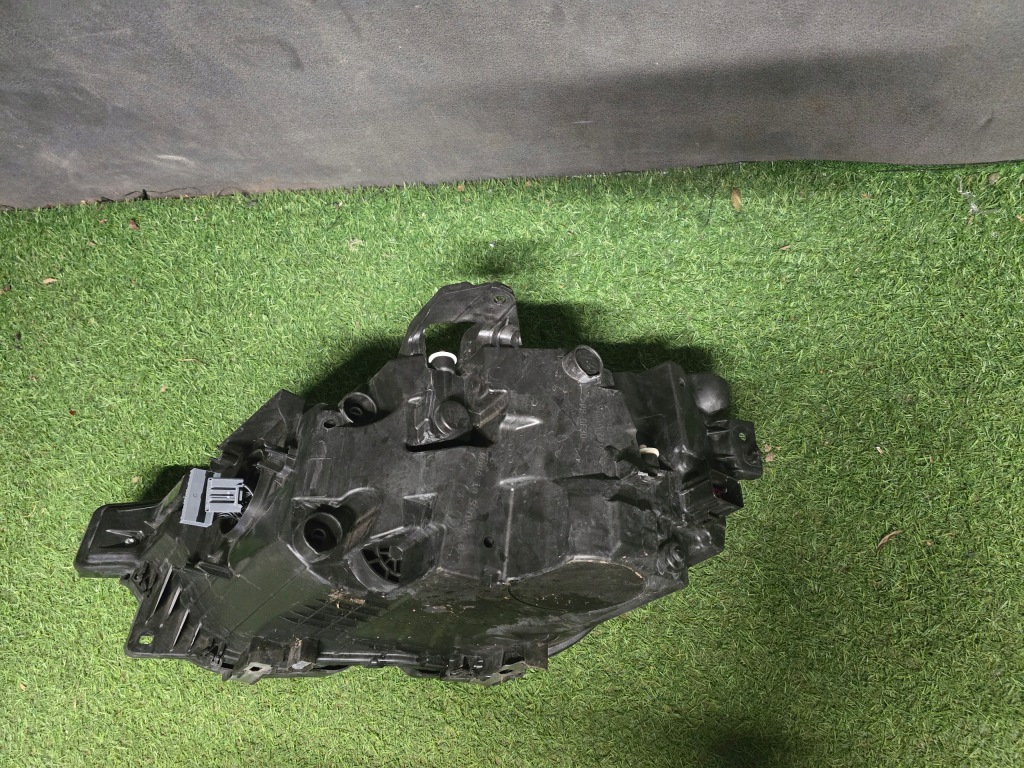 фото №9, Лампа права перед volvo xc60 ii full led 32337375