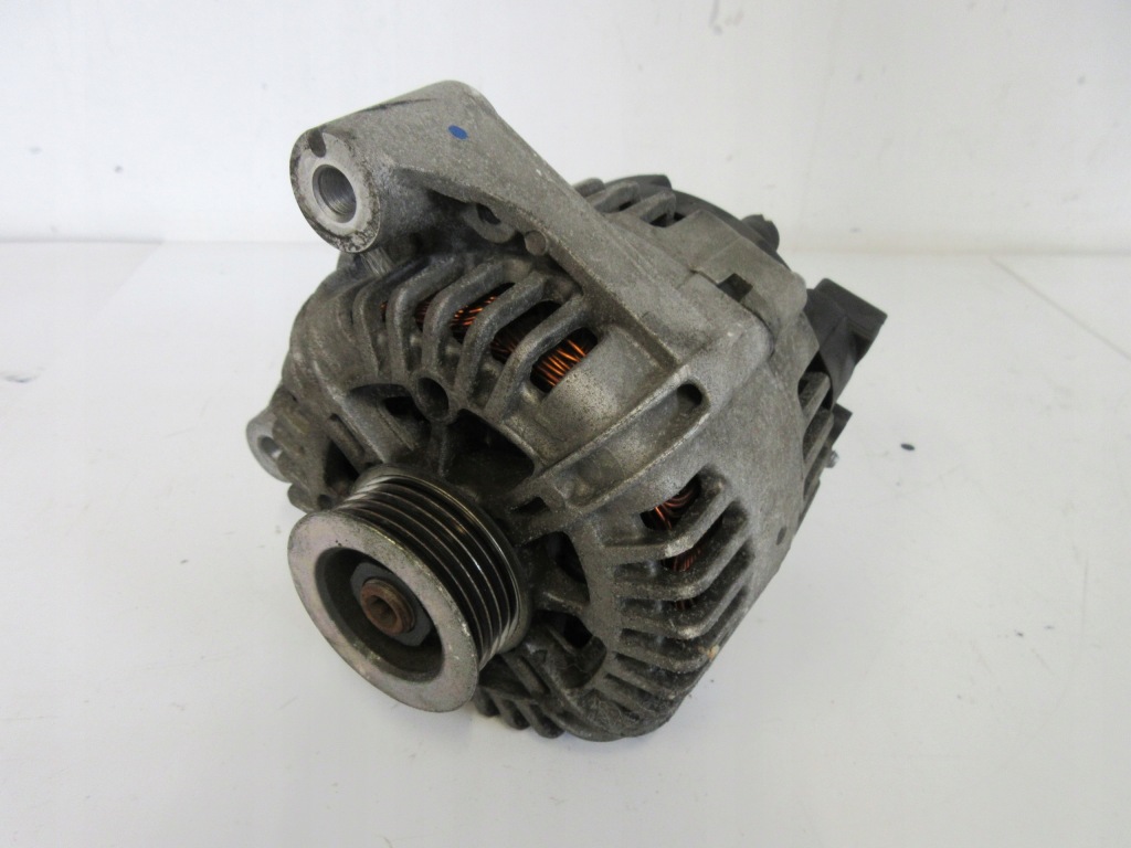 Купити Toyota bmw mini 1.6 2.0 d генератор 8574045