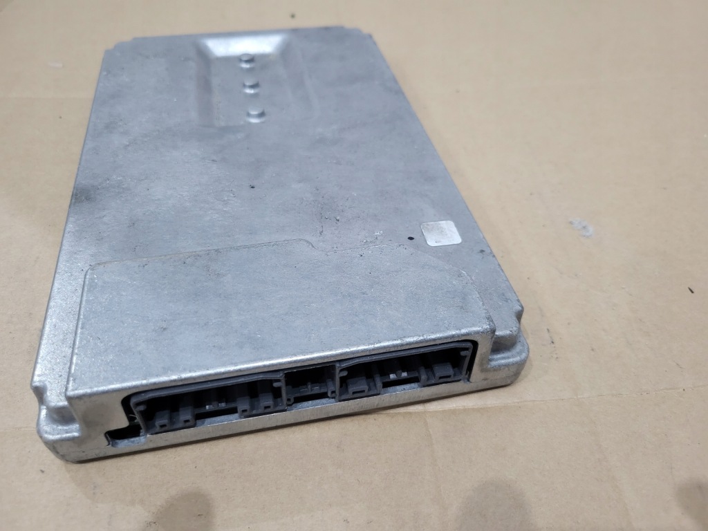 фото №1, Jeep grand cherokee wk2 підсилювач p68207346ai