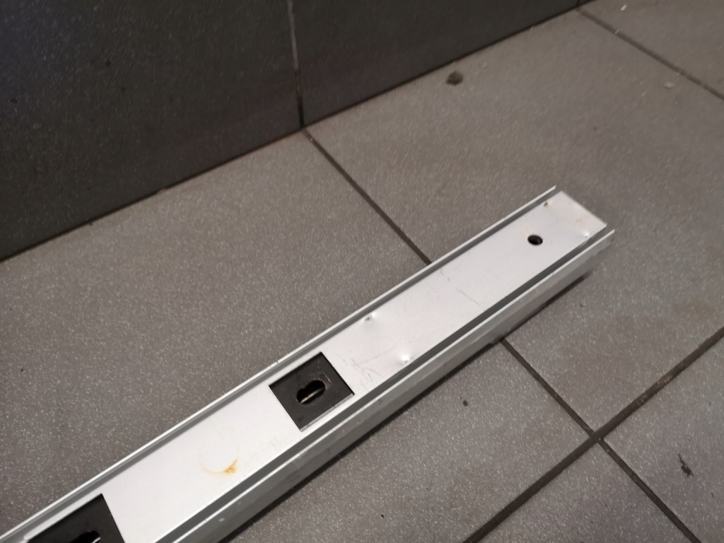 фото №6, Напрямна багажника права audi a6 c6 avant 4f9863556a