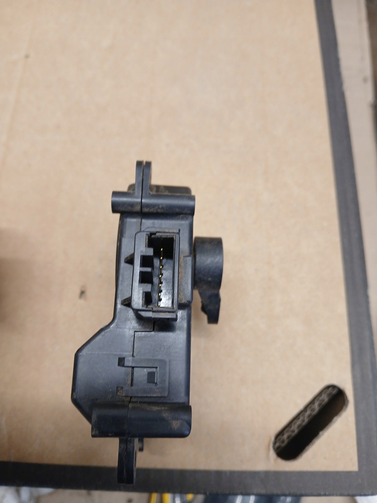 фото №6, Suzuki grand vitara i моторчик крышка обдув