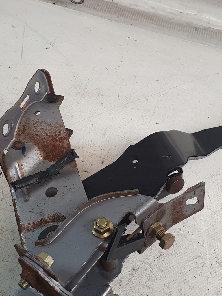 фото №9, Педаль тормоза mazda 6 i gg 02-05r.