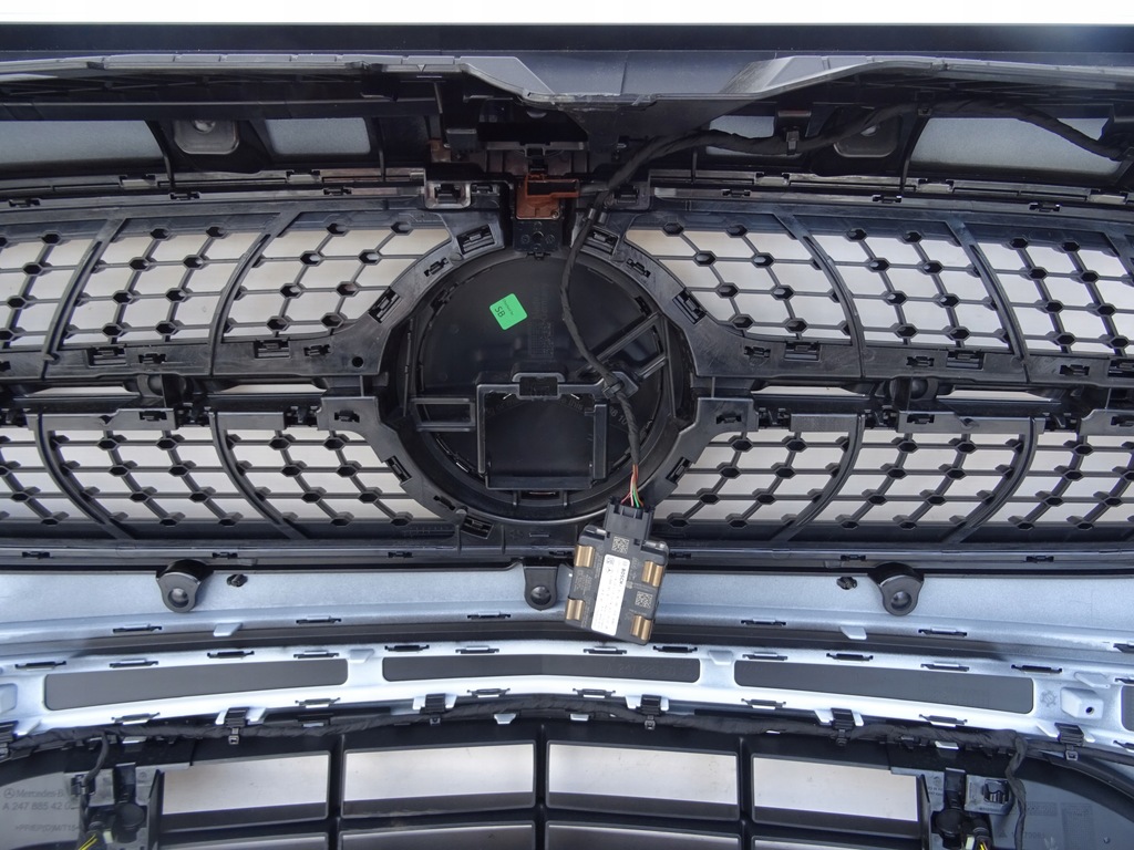 фото №10, Бампер перед mercedes h247 gla amg камера датчик