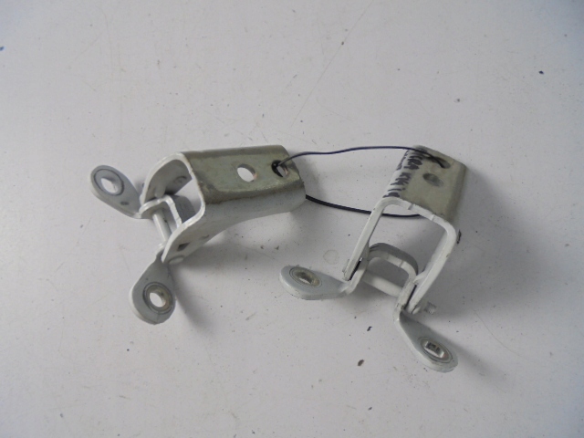 фото №1, Петлі двері правий перед nissan micra k14 19r