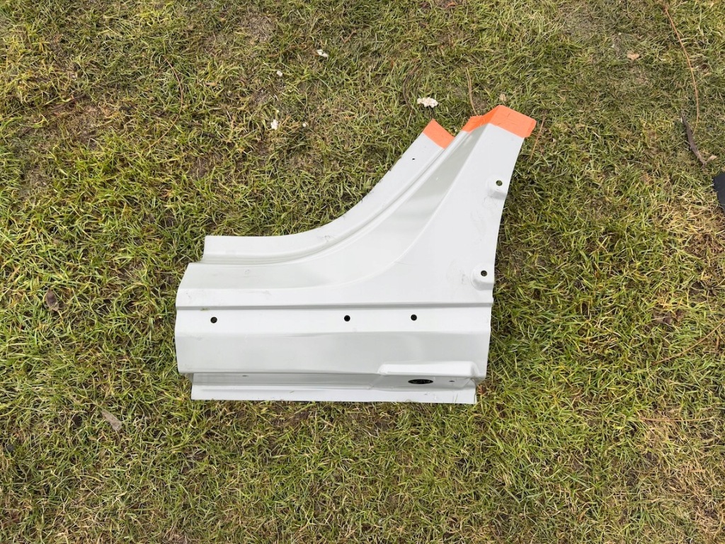 фото №1, Tesla model y блок двигателя порог левый перед обшивка оригинал