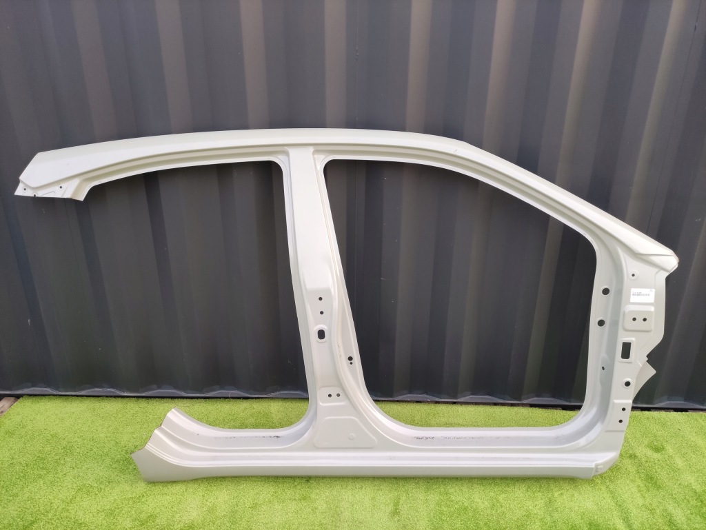 фото №1, Hyundai i10 iii ac3 19- обшивка праве блок двигуна