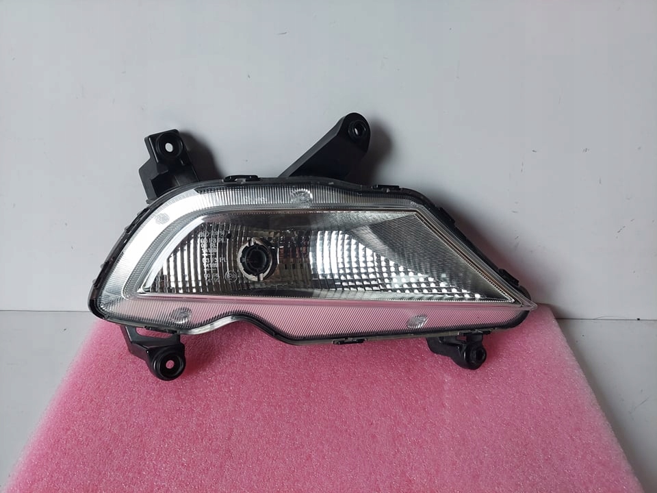 фото №1, Hyundai i20 ii 15- протитуманна фара правий перед