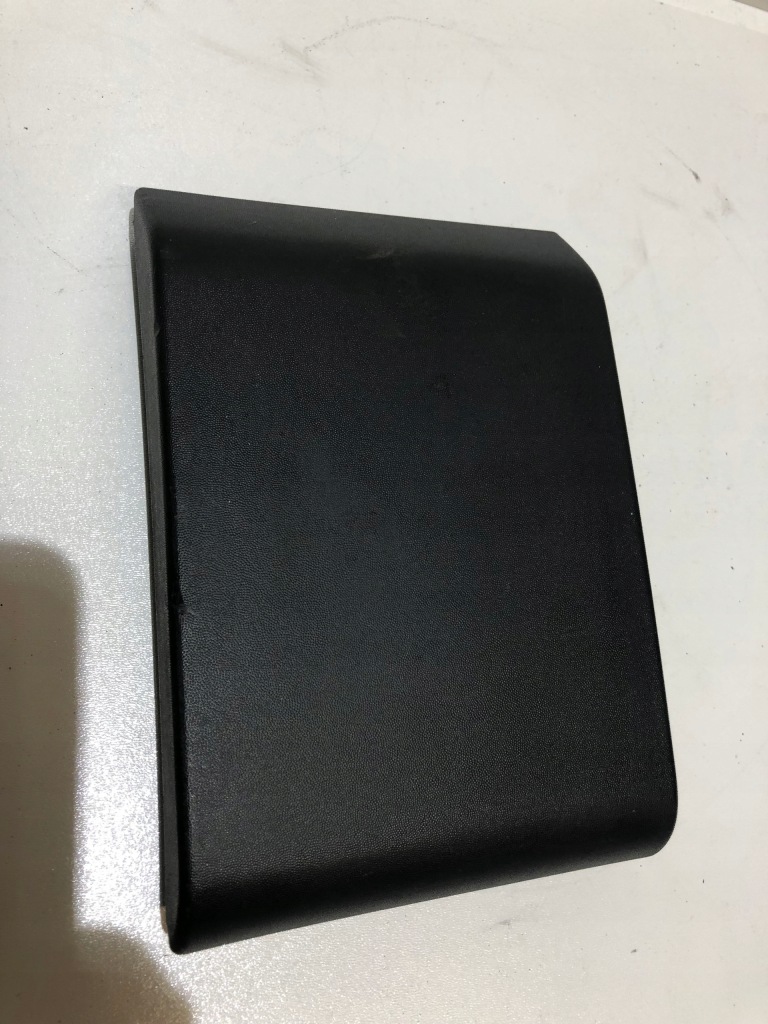 фото №1, Renault master iii права молдинг задня 768180129r